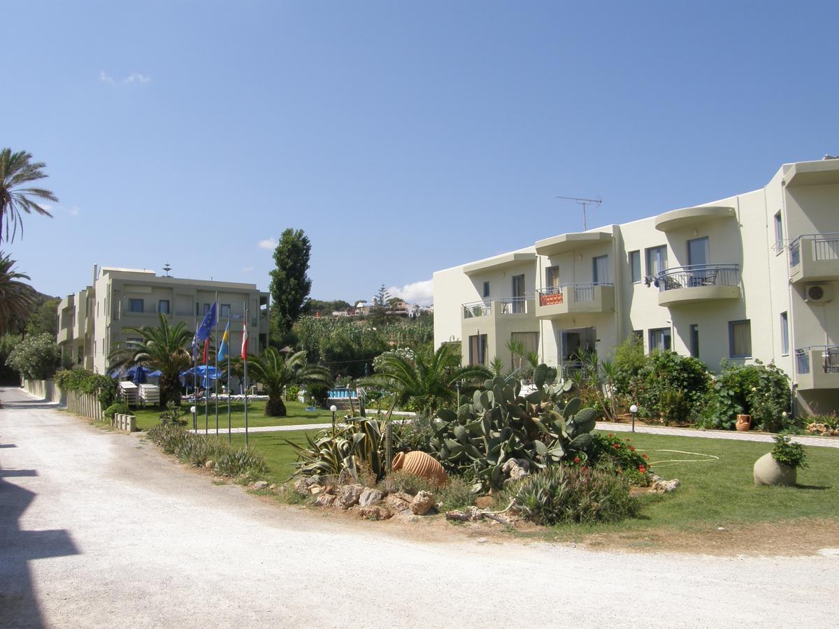 Rania Hotel Apartments Platanés Eksteriør billede